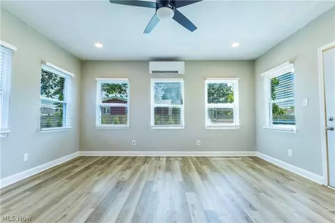 211 Fairview Ave, Baltimore, OH 43105 photo 33