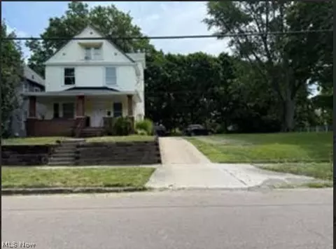 651 Kling St, Akron, OH 44311