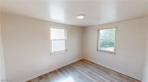 Bedroom - 34 W Lewis St, Struthers, OH 44471 photo 1 of 6