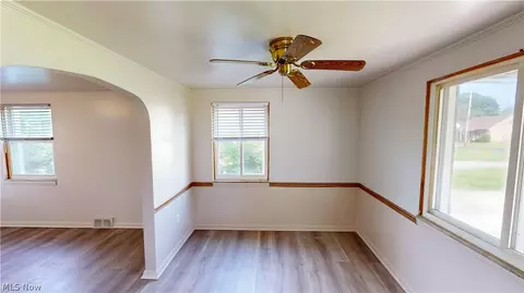 Living - 34 W Lewis St, Struthers, OH 44471 photo 1 of 2