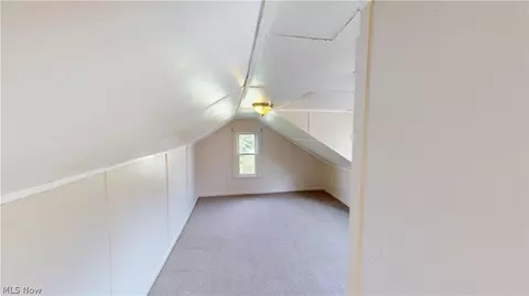 Bedroom - 34 W Lewis St, Struthers, OH 44471 photo 3 of 6