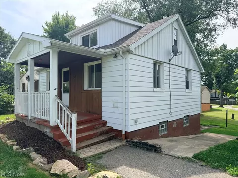 Other - 34 W Lewis St, Struthers, OH 44471 photo 1 of 11