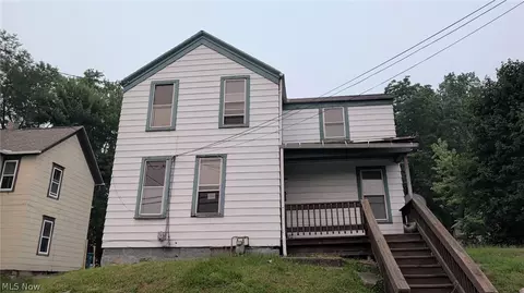 581 Allyn St, Akron, OH 44311