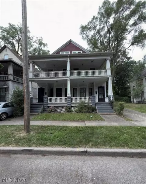 920 Wheelock Rd, Cleveland, OH 44103