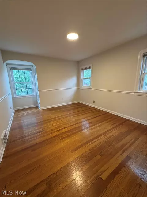 Bedroom - 260 E 214th St, Euclid, OH 44123 photo 3 of 5