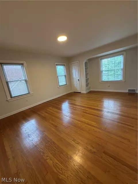 Bedroom - 260 E 214th St, Euclid, OH 44123 photo 2 of 5