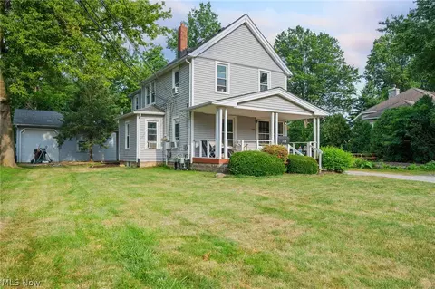 115 Avon Point Ave, Avon Lake, OH 44012