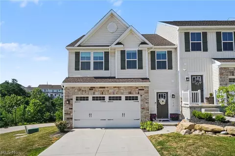 7370 Hillshire Dr, Concord Twp, OH 44077