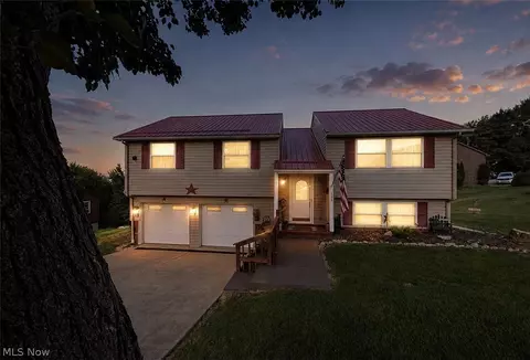 124 Orchard Dr, Saint Clairsville, OH 43950