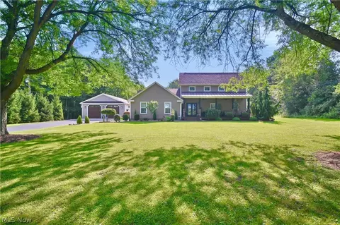 7055 S Palmyra Rd, Canfield, OH 44406