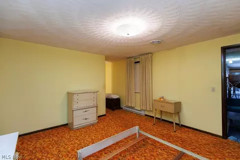 Bedroom - 43254 Dellefield Rd, Elyria, OH 44035 photo 6 of 6