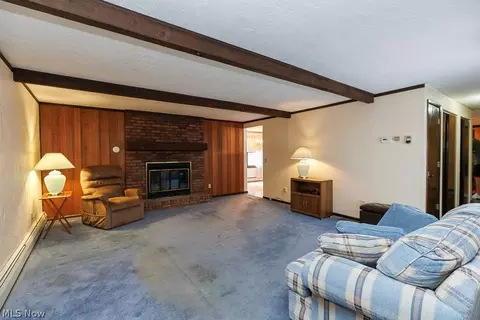 Living - 43254 Dellefield Rd, Elyria, OH 44035 photo 1 of 3