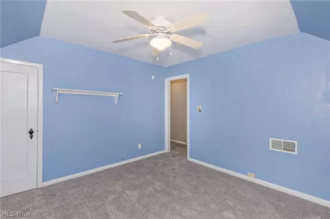 Bedroom - 2804 Orchard Dr, Willoughby Hills, OH 44092 photo 2 of 4