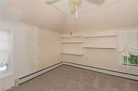 Bedroom - 2804 Orchard Dr, Willoughby Hills, OH 44092 photo 3 of 4
