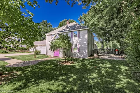 Exterior - 2804 Orchard Dr, Willoughby Hills, OH 44092 photo 4 of 16