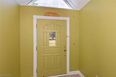 Entry Way - 2804 Orchard Dr, Willoughby Hills, OH 44092 photo 1 of 1