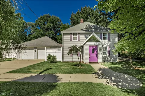 Exterior - 2804 Orchard Dr, Willoughby Hills, OH 44092 photo 2 of 16