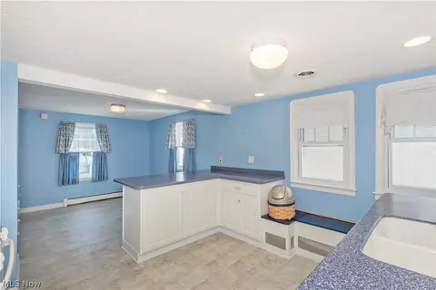 Kitchen - 2804 Orchard Dr, Willoughby Hills, OH 44092 photo 4 of 4