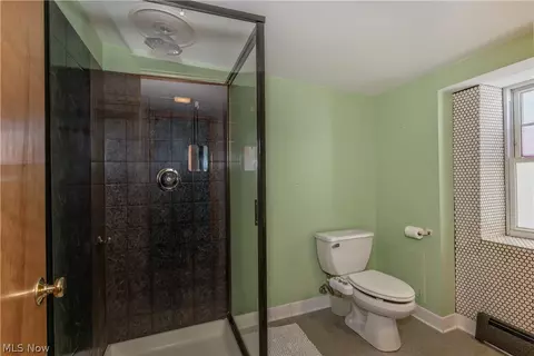 Bath - 2804 Orchard Dr, Willoughby Hills, OH 44092 photo 1 of 3