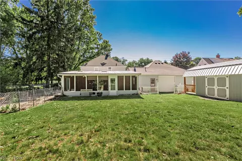 Exterior - 2804 Orchard Dr, Willoughby Hills, OH 44092 photo 9 of 16