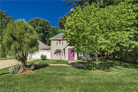 Exterior - 2804 Orchard Dr, Willoughby Hills, OH 44092 photo 3 of 16