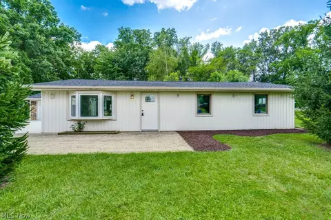 1560 Evergreen Dr, Streetsboro, OH 44241