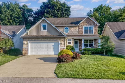 2550 Cedar Creek Ln, Akron, OH 44312