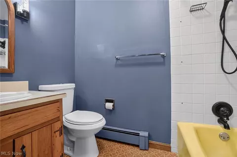 Bath - 12 Square Circle Dr, Madison, OH 44057 photo 6 of 7