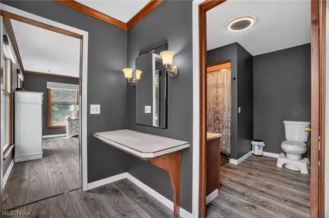 Entry Way - 12 Square Circle Dr, Madison, OH 44057 photo 7 of 8