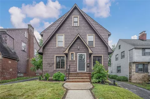 2390 Rinard Rd, Cleveland Heights, OH 44118