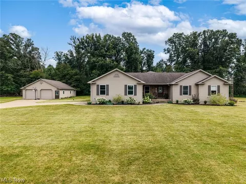 Exterior - 227 Easton Rd, Creston, OH 44217 photo 3 of 10
