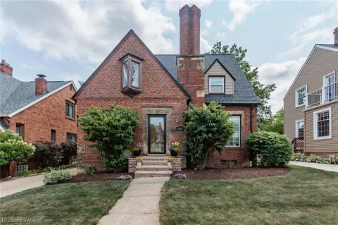 1465 Bunts Rd, Lakewood, OH 44107