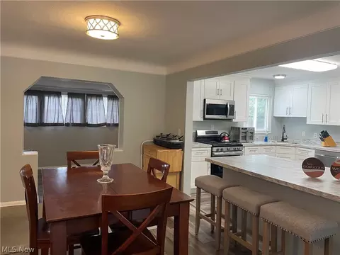 Dining - 696 Walnut Dr, Euclid, OH 44132 photo 2 of 2