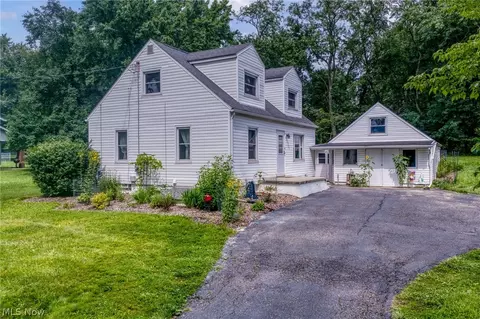 1007 S Munroe Rd, Tallmadge, OH 44278