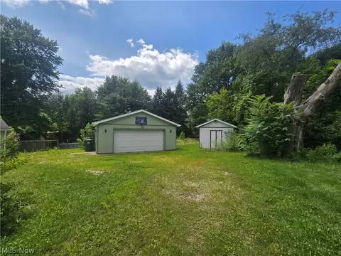 Exterior - 4225 Hattrick Rd, Rootstown, OH 44272 photo 5 of 6