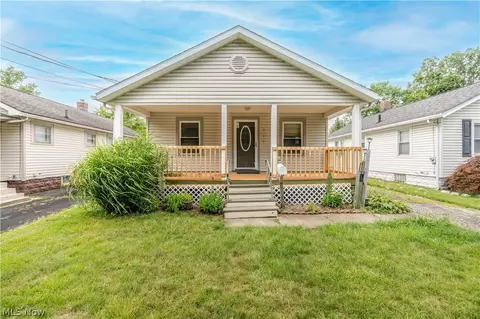 718 Virginia Ave, Akron, OH 44306