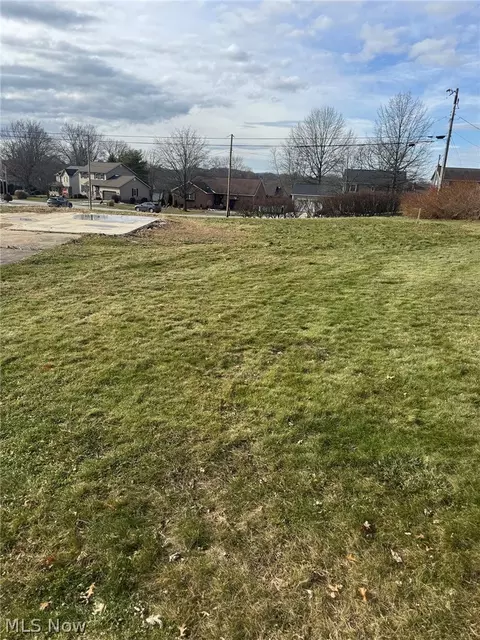 Jennifer Drive, Dover, OH 44622 photo 2