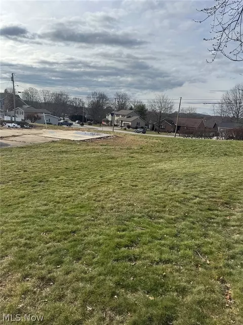 Jennifer Drive, Dover, OH 44622 photo 3