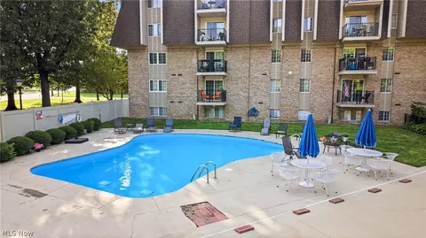 5200 West Blvd, Boardman, OH 44512 photo 5