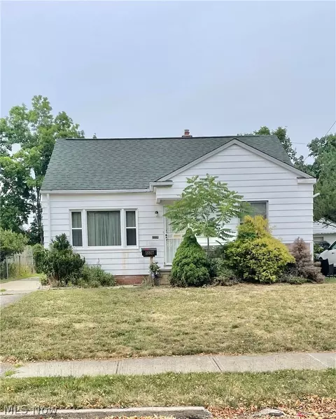 18807 Longview Ave, Maple Heights, OH 44137