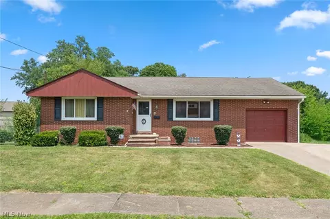 2091 Springfield Center Rd, Akron, OH 44312