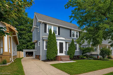 1653 Cordova Ave, Lakewood, OH 44107