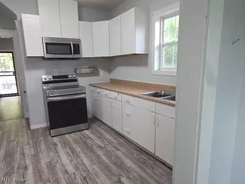 Kitchen - 355 12th, Elyria, OH 44035 photo 2 of 2