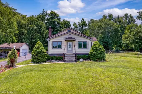 27323 Capel Rd, Columbia Station, OH 44028