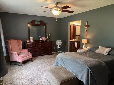 Bedroom - 403 Rivers Edge Dr, Huron, OH 44839 photo 2 of 3