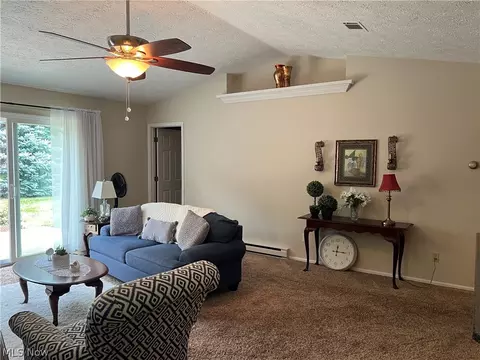 Living - 403 Rivers Edge Dr, Huron, OH 44839 photo 2 of 3