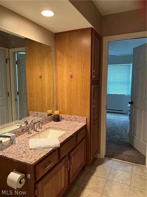 Bath - 403 Rivers Edge Dr, Huron, OH 44839 photo 4 of 4