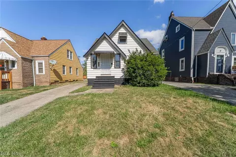 3995 E 154th St, Cleveland, OH 44128