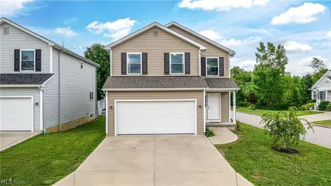1010 Ashwood Ln, Streetsboro, OH 44241
