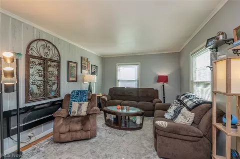 Living - 2415 E Ridgewood Dr, Seven Hills, OH 44131 photo 1 of 3
